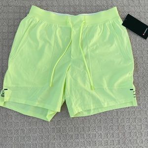 NWT Lululemon License To Train 7inch Mens Short Faded Zap